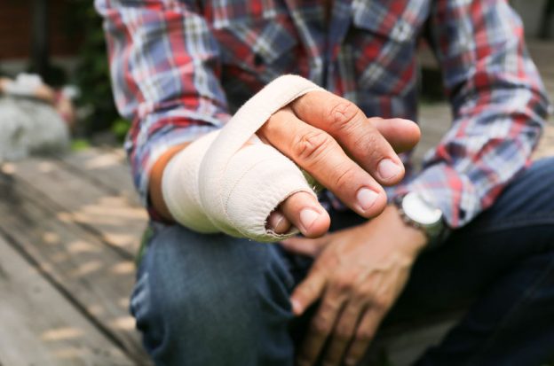 broken-finger-compensation-claims-in-the-uk